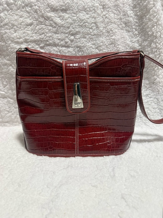 EGO Handbags - Women's Croc-Embossed Leather Shoulder Bag - Burgundy